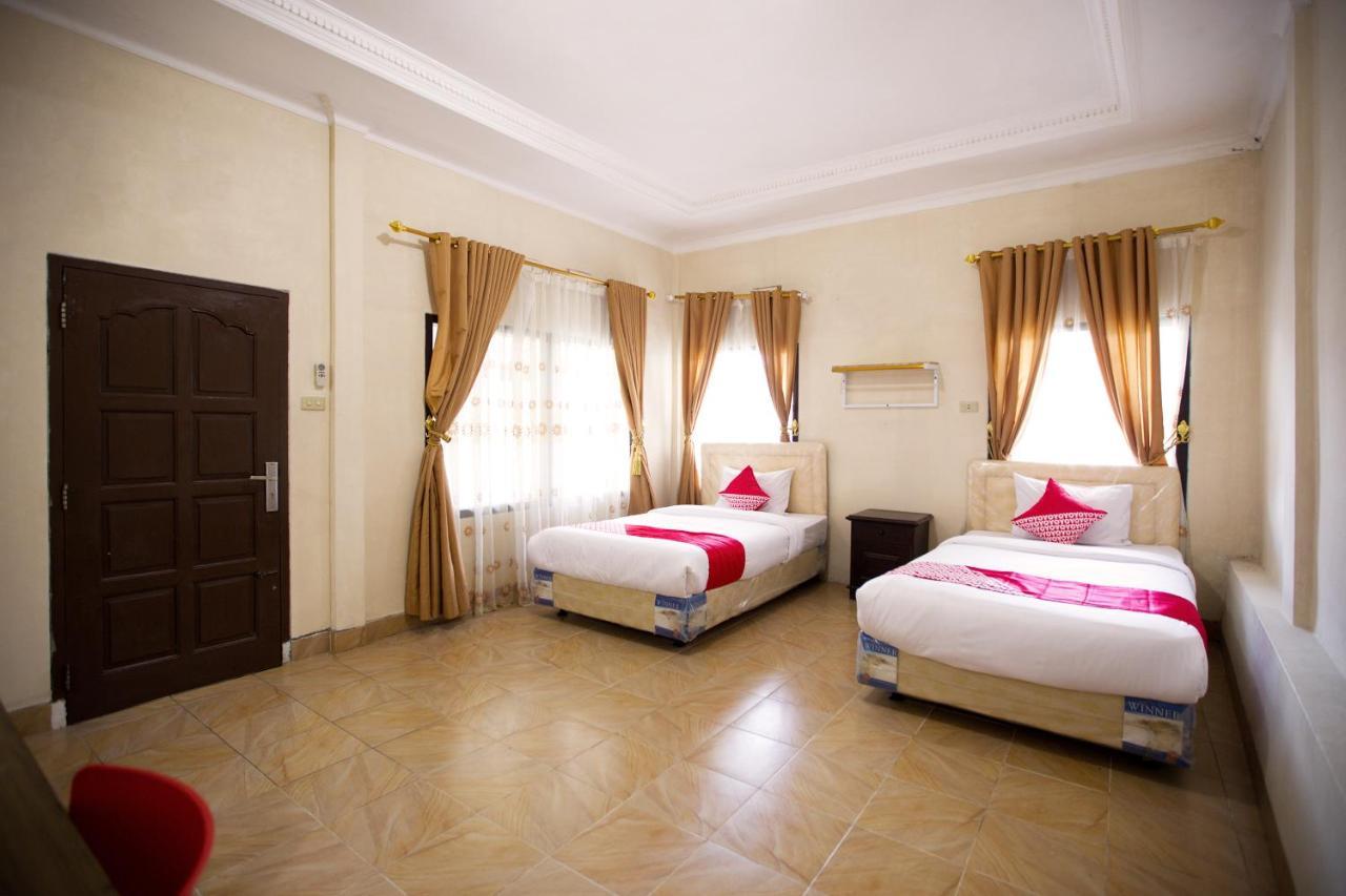 Oyo 3207 Hotel Gracia Bandar Lampung Exterior foto